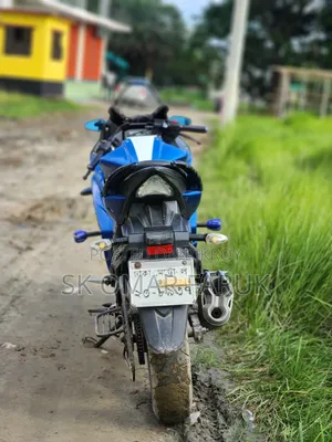 সুজুকি জিক্সার এসএফ ২০১৯ ব্লু
