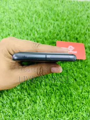 গুগল পিক্সেল ৭ ১২৮ জিবি ব্ল্যাক