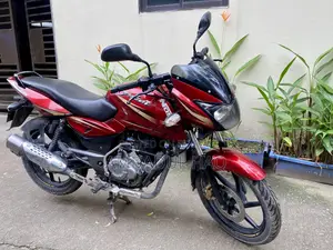 Bajaj Pulsar 150 2017 Red