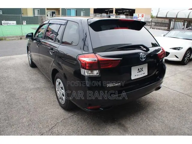 Toyota Corolla Fielder 2021 Black