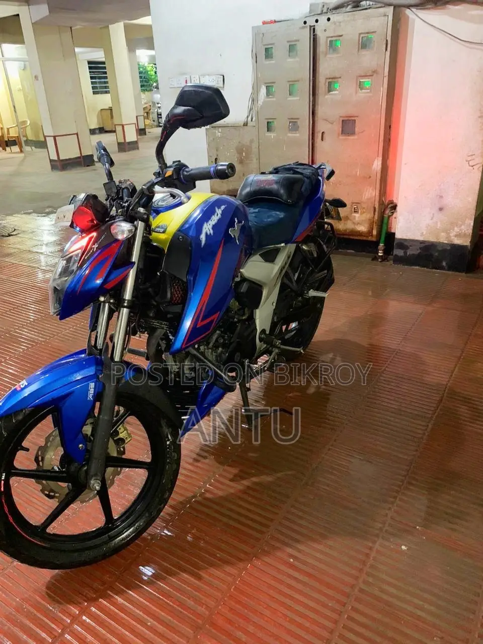 TVS Apache RTR 160 4V Fi 2021 Blue