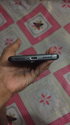 ভিভো এক্স৮০ প্রো ২৫৬ জিবি ব্ল্যাক
