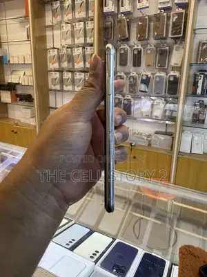 অ্যাপল আইফোন ১১ প্রো ম্যাক্স ৬৪ জিবি হোয়াইট