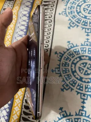 অ্যাপল আইফোন এক্স ২৫৬ জিবি হোয়াইট