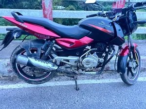 Bajaj Pulsar 150 2014 Red