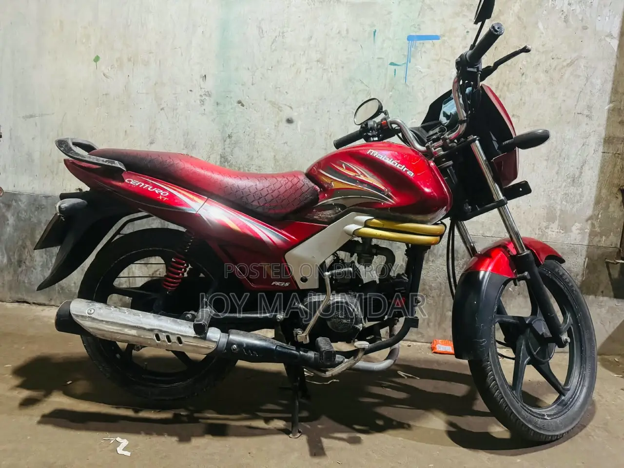 Mahindra Centuro 2016 Red