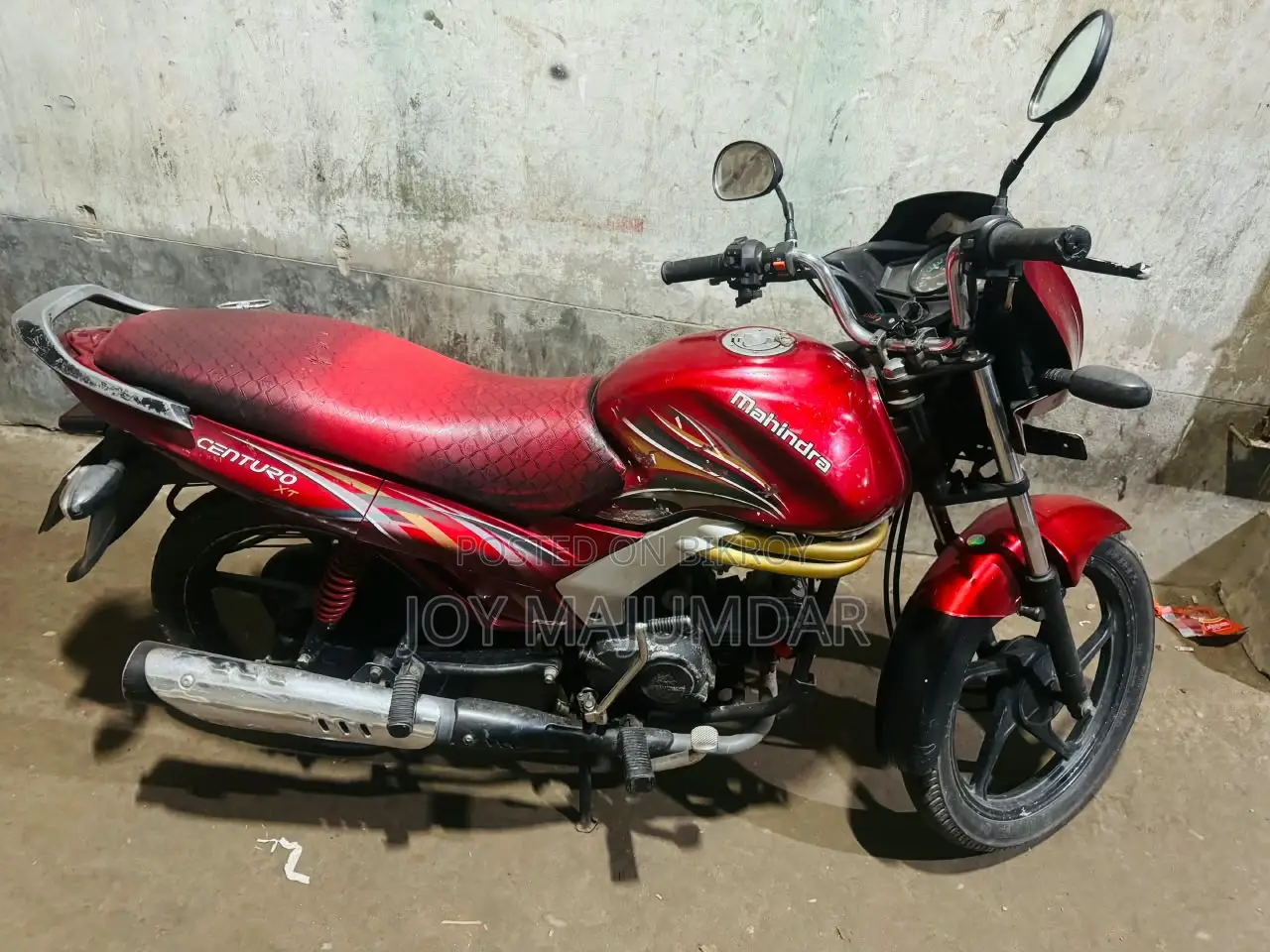 Mahindra Centuro 2016 Red