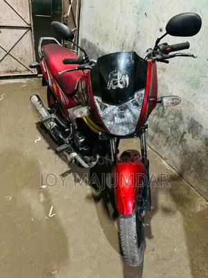 Mahindra Centuro 2016 Red