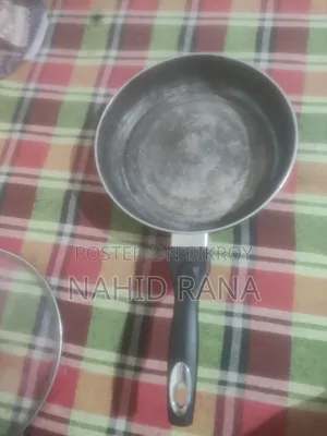 ঢাকনাসহ নন-স্টিক ফ্রাইপ্যান বিক্রি হবে।