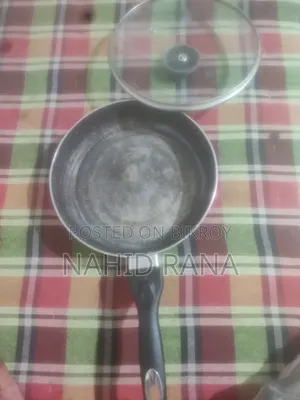 ঢাকনাসহ নন-স্টিক ফ্রাইপ্যান বিক্রি হবে।
