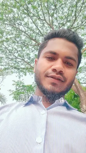 বন্দরে লাইটার জাহাজের জন্য এসকর্ট ম্যান