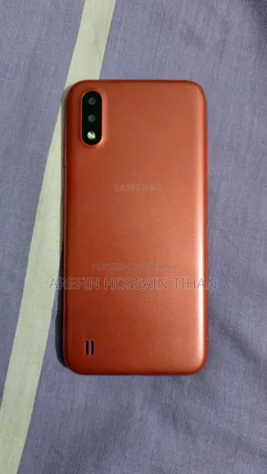 Samsung Galaxy A01 16 GB Red