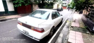 Toyota Corolla 1993 White