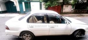 Toyota Corolla 1993 White
