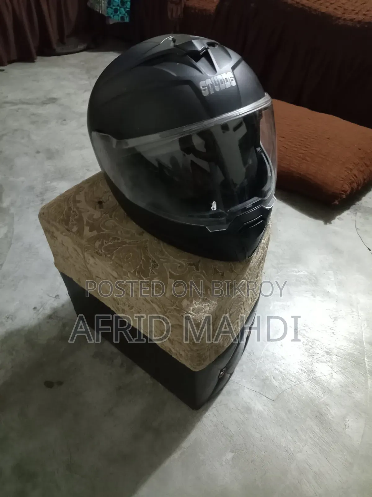 স্টাড কনভার্ট আবে ফ্রেশ হেলমেট