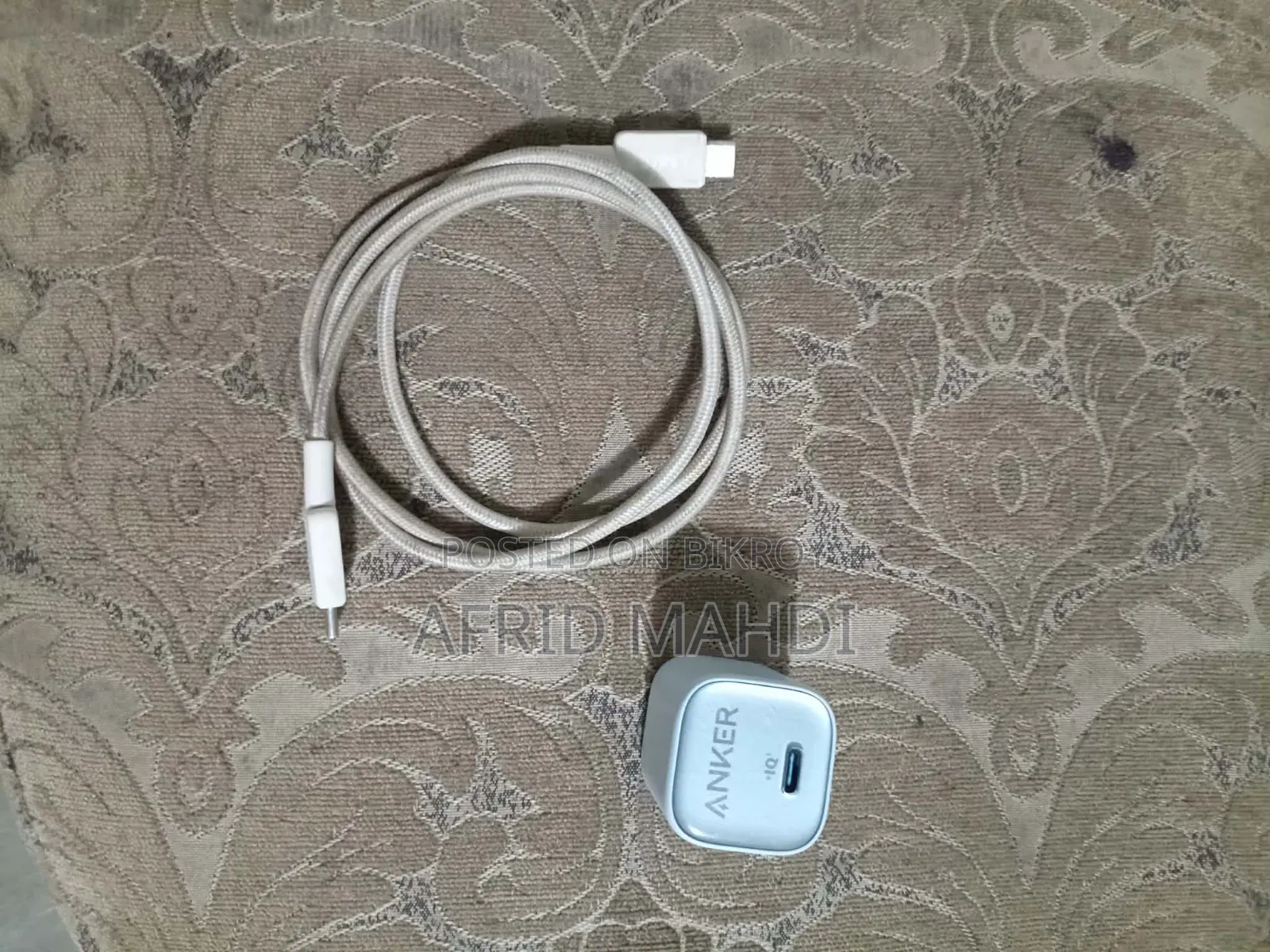 অ্যাঙ্কার অ্যাডাপ্টার এবং ক্যাবল আইফোন চার্জার