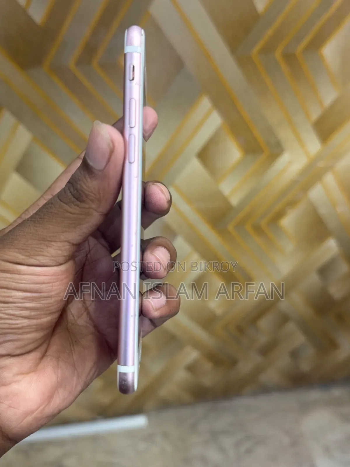 অ্যাপল আইফোন ৮ ৬৪ জিবি