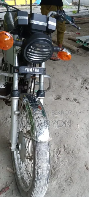 Yamaha R15 V3 1999 White