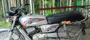 Yamaha R15 V3 1999 White