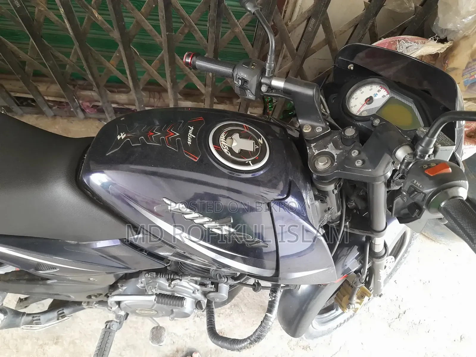 বাজাজ পালসার এন১৫০ ২০১৮ ব্লু