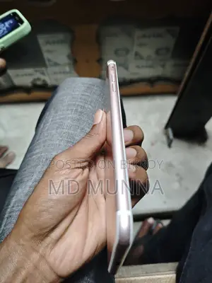অ্যাপল আইফোন ৭ প্লাস ২৫৬ জিবি হোয়াইট