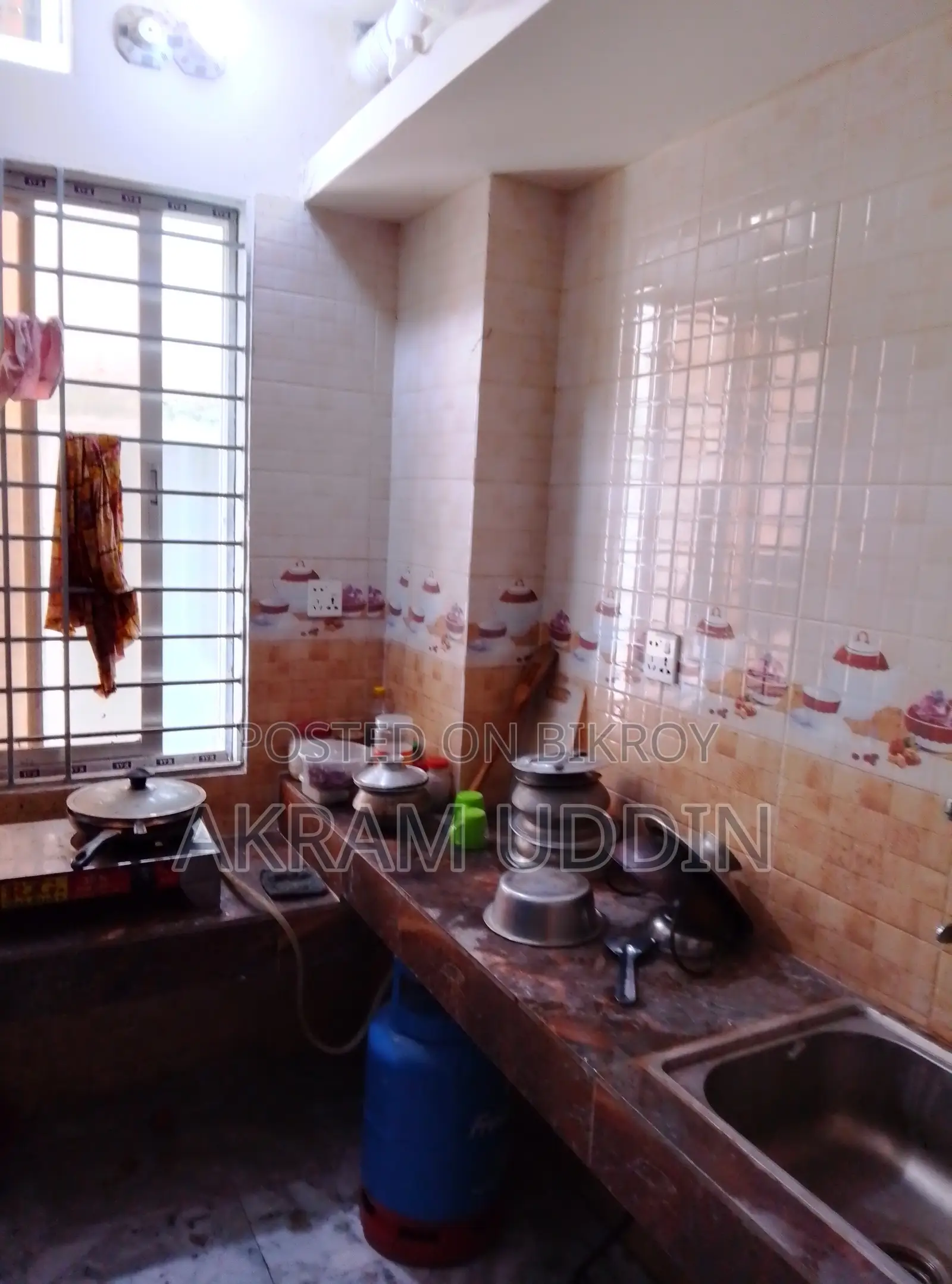 3-Bedroom Apartment in Metro Housing, Bosila for Rent