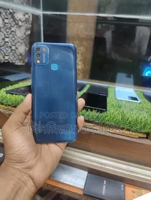 ইনফিনিক্স হট ১১ প্লে ৬৪ জিবি নীল