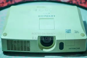 হিটাচি প্রজেক্টর