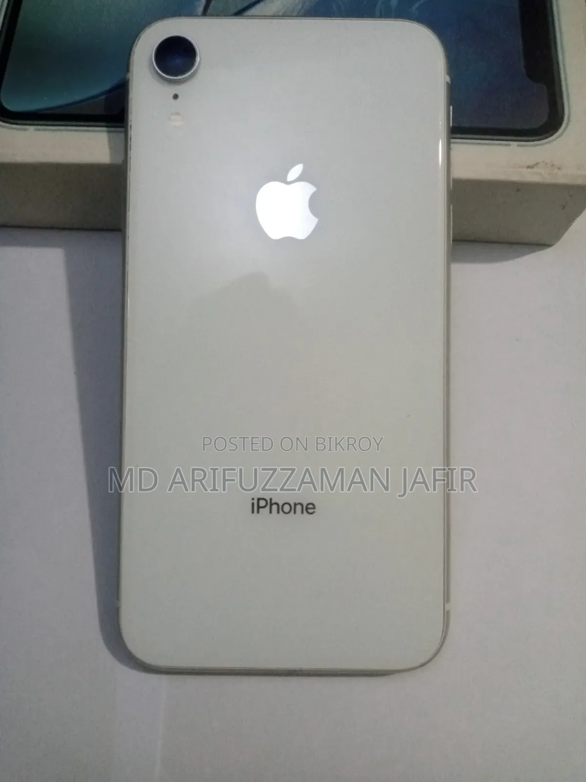 অ্যাপল আইফোন এক্সআর ১২৮ জিবি সাদা