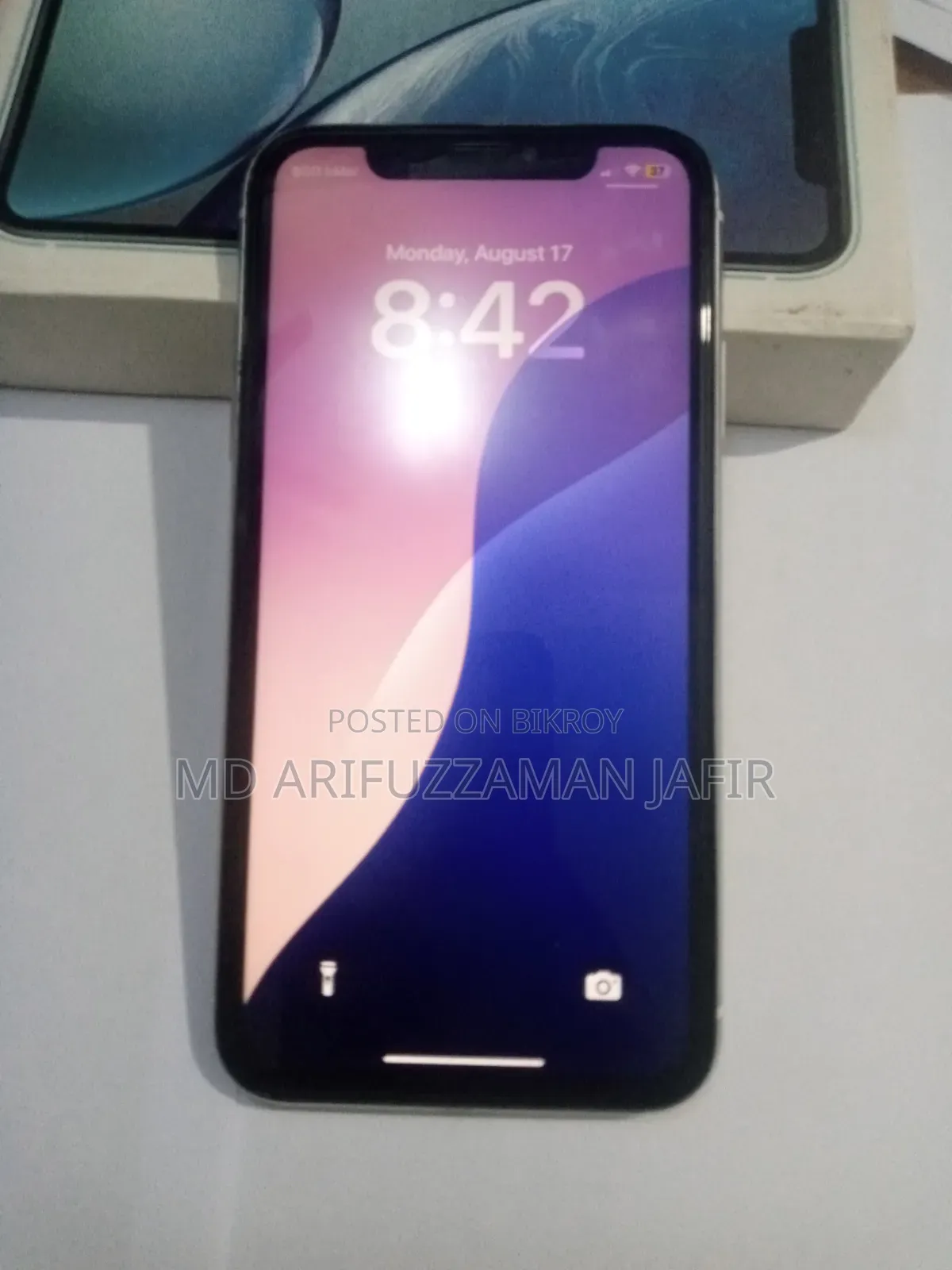 অ্যাপল আইফোন এক্সআর ১২৮ জিবি সাদা