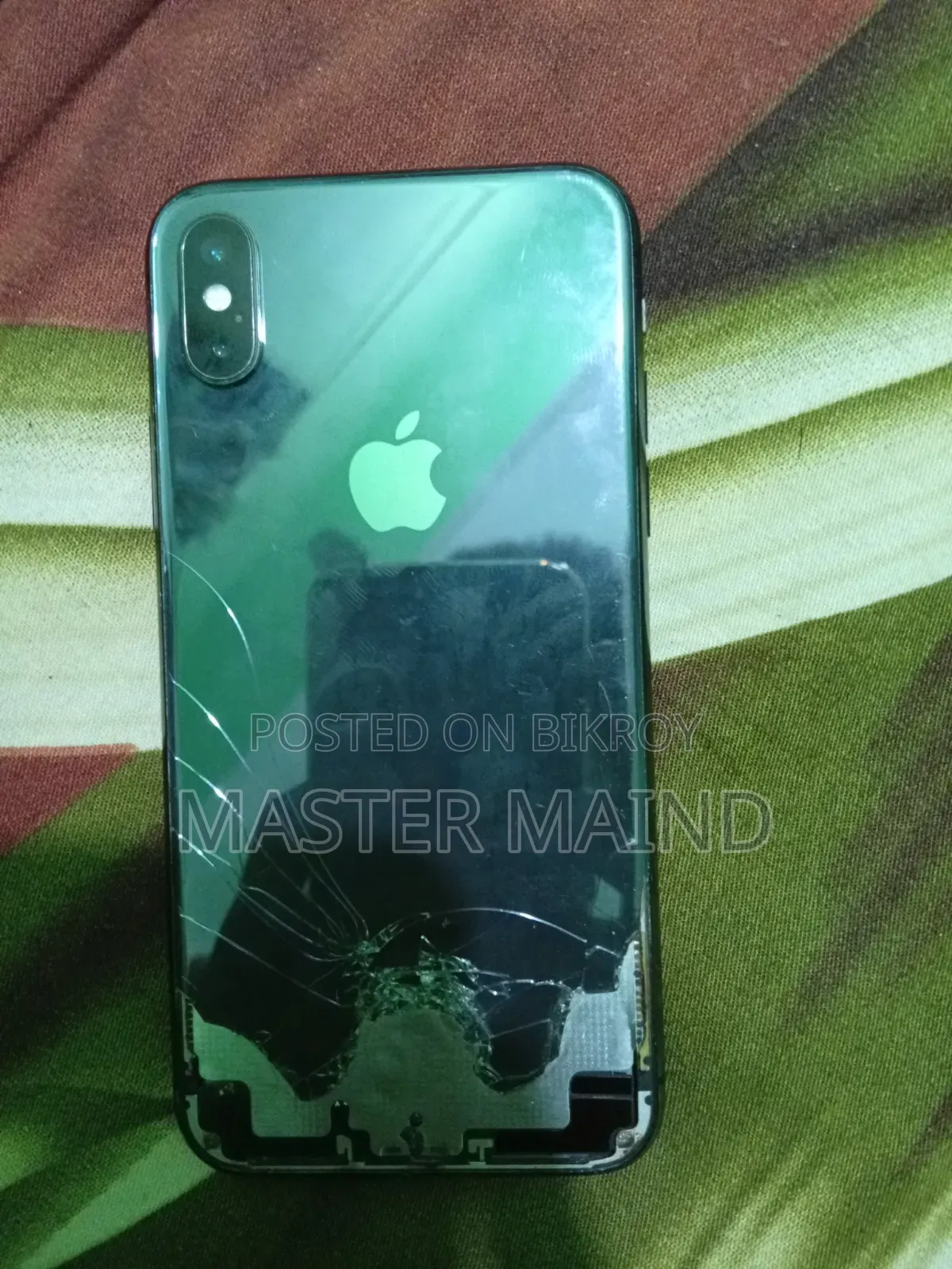 Apple iPhone X 64 GB Green