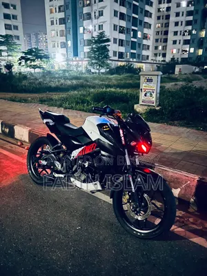 Bajaj Pulsar NS 160 2019 White