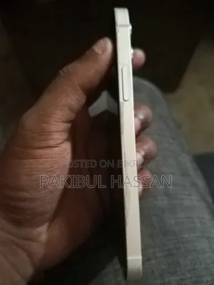 অ্যাপল আইফোন ১২ ১২৮ জিবি হোয়াইট