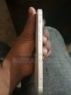 অ্যাপল আইফোন ১২ ১২৮ জিবি হোয়াইট