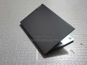ল্যাপটপ লেনোভো ৩জিবি ইন্টেল এসএসডি ২৫৬জিবি