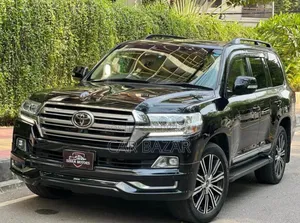 Toyota Land Cruiser 4.5 V8 VXR 2016 Black