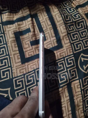 অ্যাপল আইফোন ৮ ৬৪ জিবি পিংক