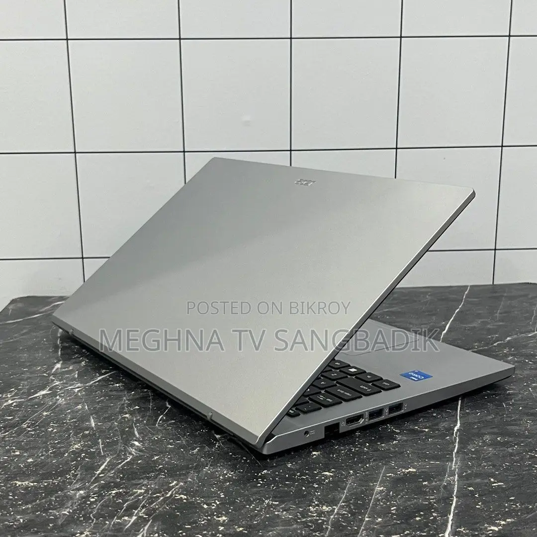 Laptop Acer 4GB Intel SSD 500GB