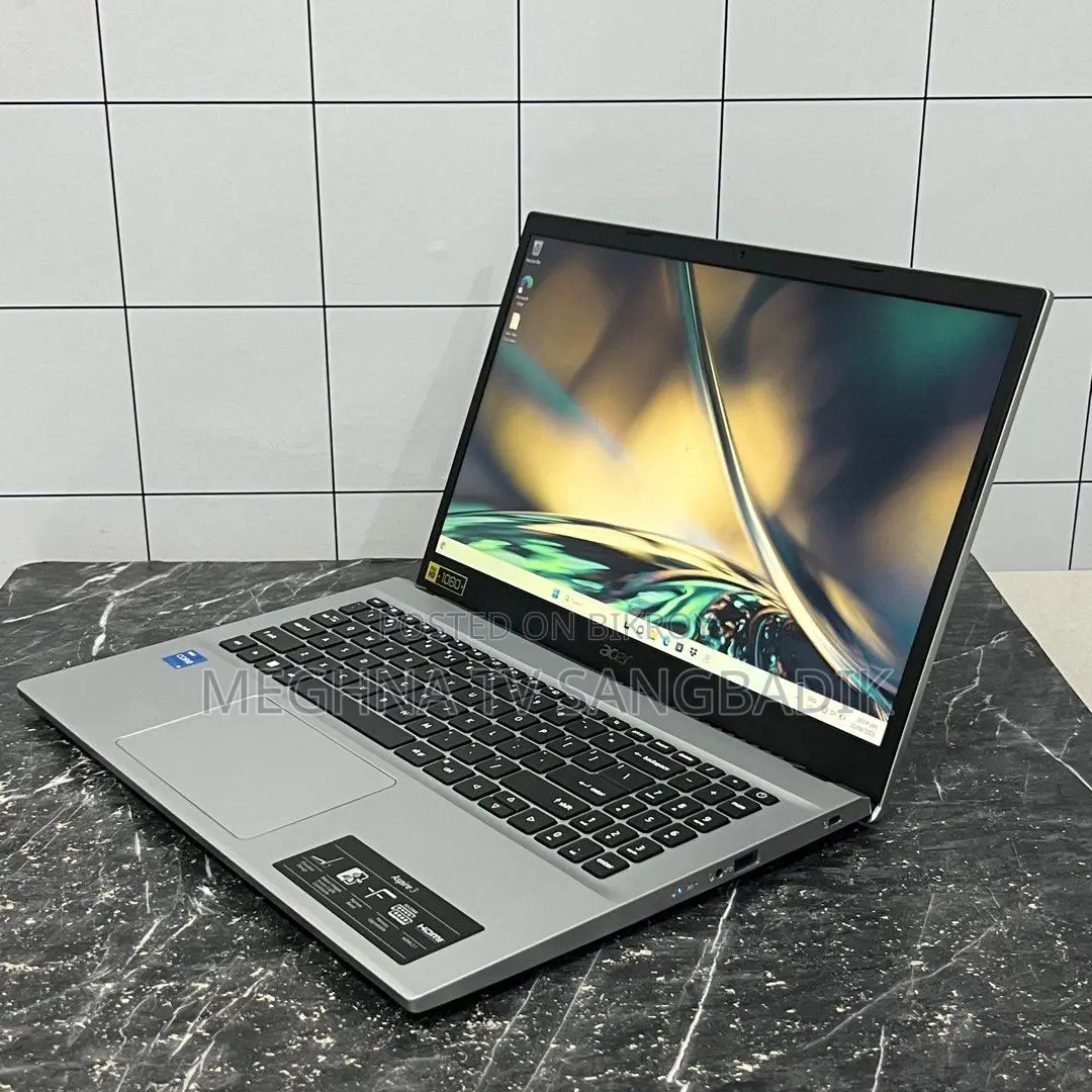 Laptop Acer 4GB Intel SSD 500GB