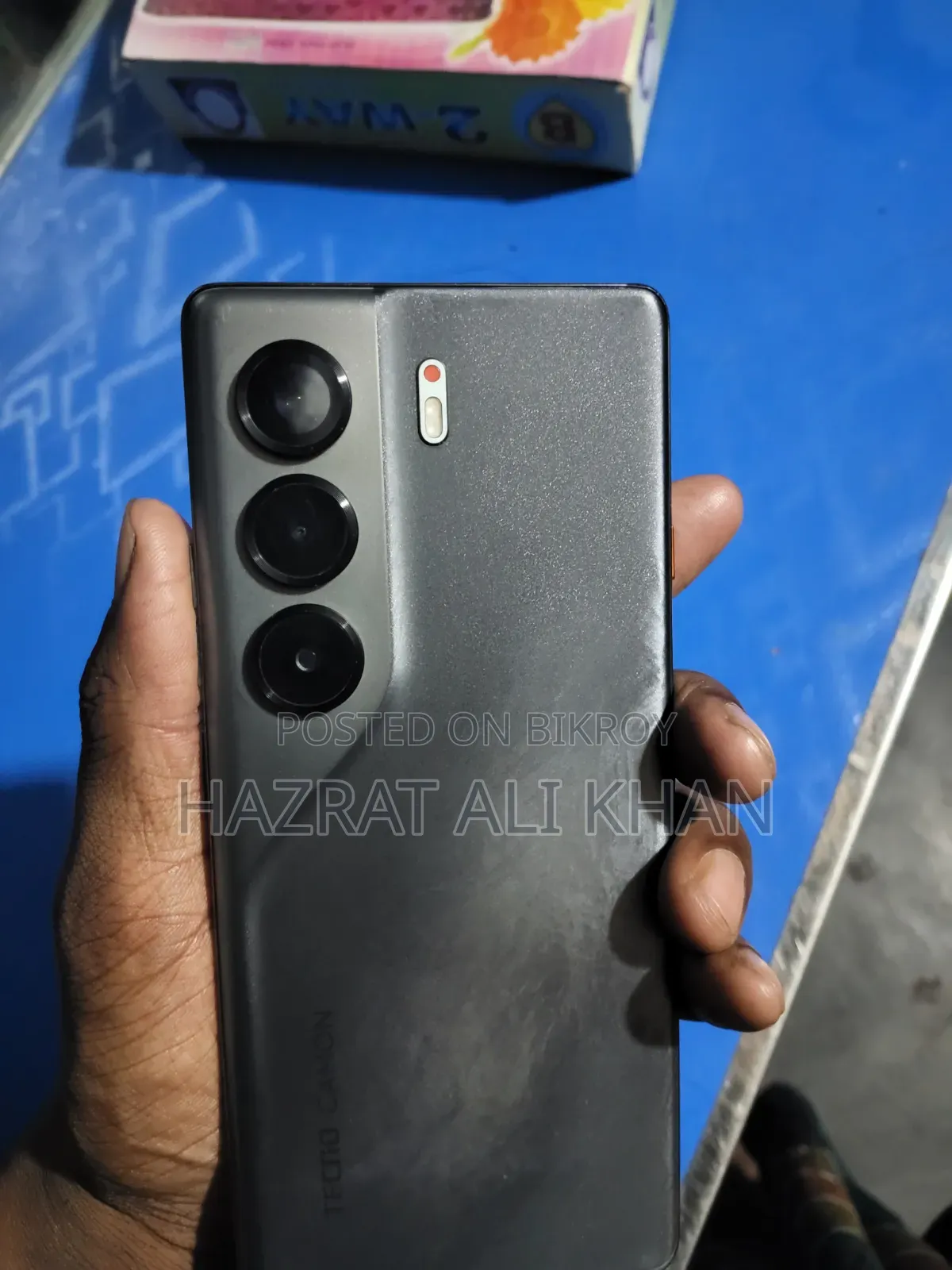 টেকনো ক্যামন ৪০ প্রো ৪জি ২৫৬ জিবি ব্ল্যাক