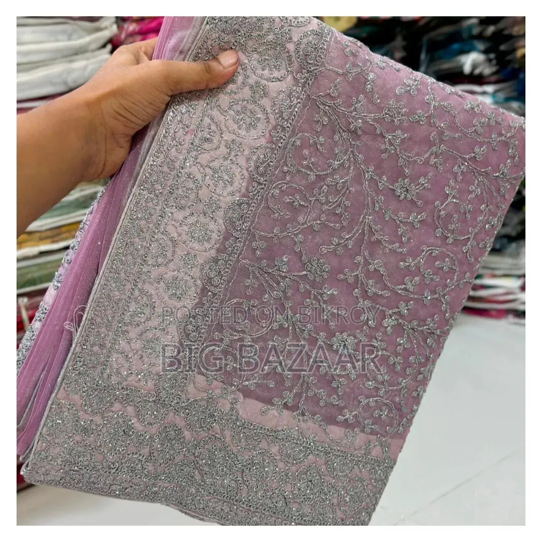 প্রিমিয়াম ইন্ডিয়ান পার্টি শাড়ি