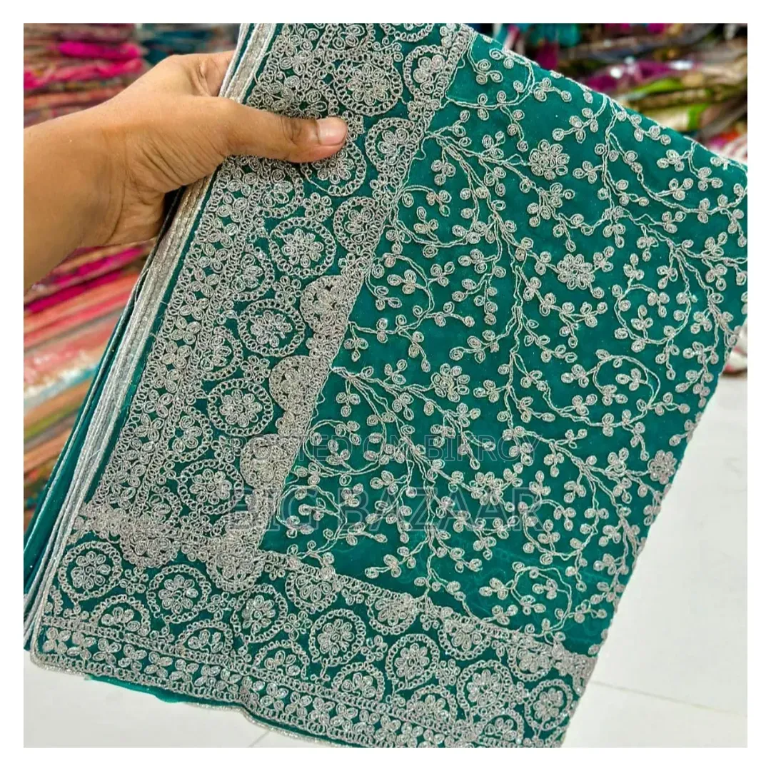 প্রিমিয়াম ইন্ডিয়ান পার্টি শাড়ি
