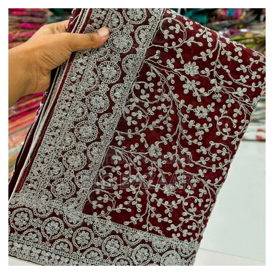 প্রিমিয়াম ইন্ডিয়ান পার্টি শাড়ি
