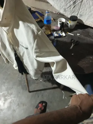 সহজ সাদা নরম তুলার জ্যাকেট চেইন সিস্টেম