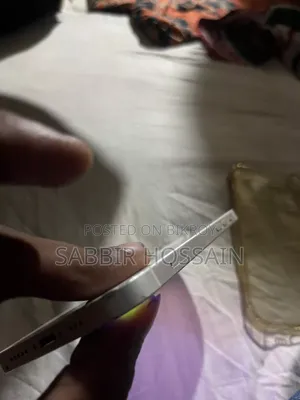 অ্যাপল আইফোন ১২ ১২৮ জিবি হোয়াইট