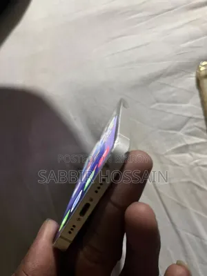 অ্যাপল আইফোন ১২ ১২৮ জিবি হোয়াইট