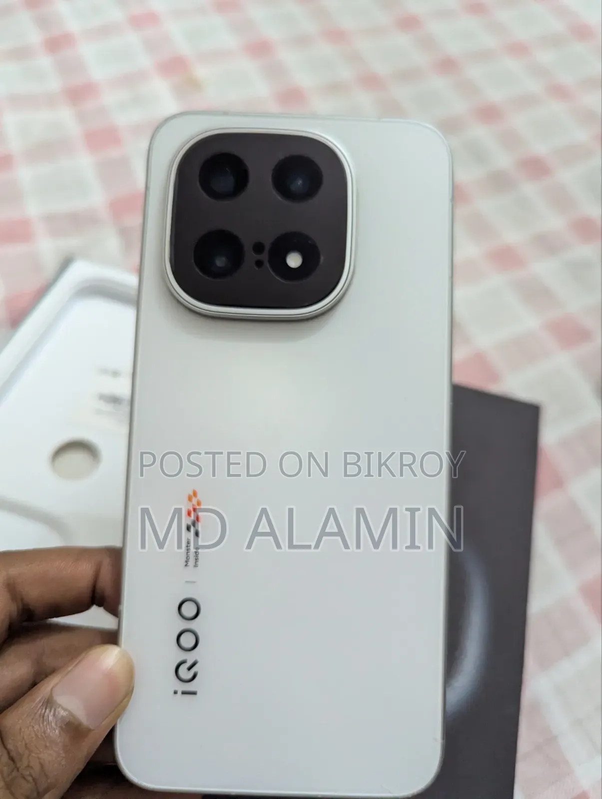 iQOO 15 256 GB White