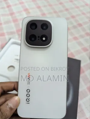 iQOO 15 256 GB White