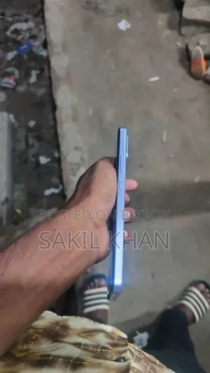 ওপ্পো ৫জি ১২৮ জিবি নীল
