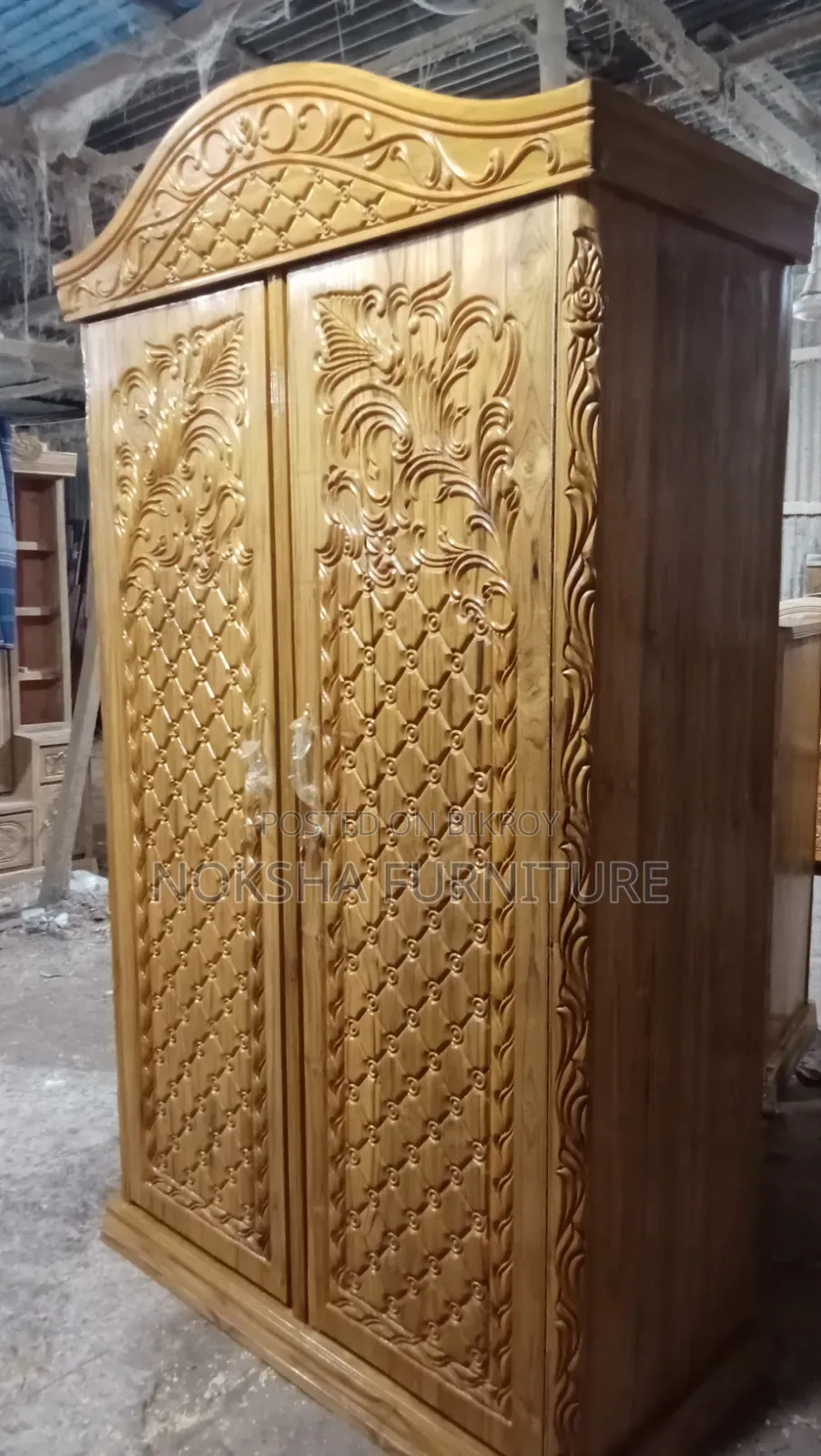 ১০০% চিটাগং সেগুন কাঠের আলমারি বিক্রয় হবে